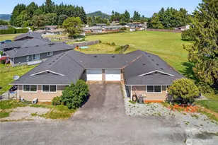 11217 N Skagit St, Burlington, WA 98233 - Photo 1