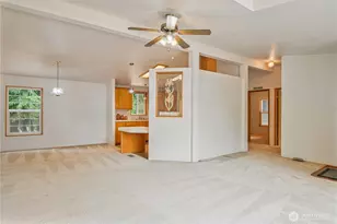 55 Veys Dr, Kelso, WA 98626 - Photo 9