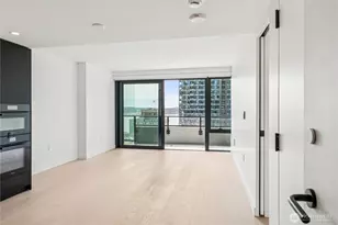 300 Virginia St, Seattle, WA 98121 - Photo 3