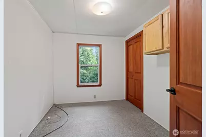 7589 Bailey Road, Clinton, WA 98236 - Photo 23