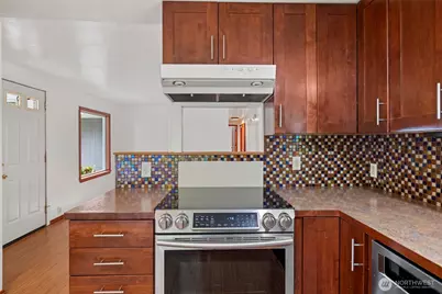 7589 Bailey Road, Clinton, WA 98236 - Photo 13