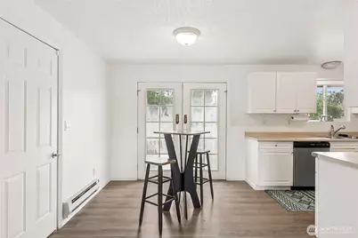 9008 Wildwood Avenue SW, Lakewood, WA 98498 - Photo 7