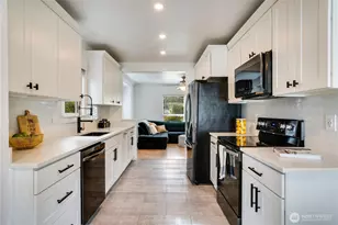 4211 N 24th St, Tacoma, WA 98406 - Photo 3