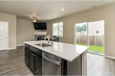106 McNeal Avenue, Bremerton, WA 98312 - Photo 5