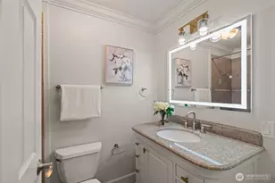 12623 NE 28th St, Bellevue, WA 98005 - Photo 15