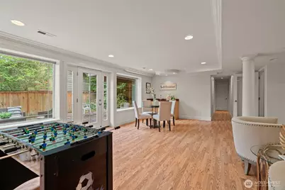 12623 NE 28th Street, Bellevue, WA 98005 - Photo 23