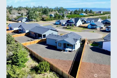 996 Alida Court SE, Ocean Shores, WA 98569 - Photo 7