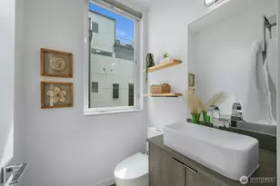 2706 S Washington St, Seattle, WA 98144 - Photo 9