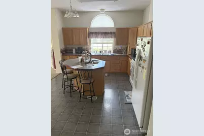 2305 Cherry Blossom Drive, Ephrata, WA 98823 - Photo 9