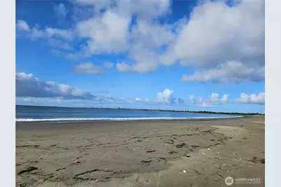 1045 Tonquin Avenue SW, Ocean Shores, WA 98569 - Photo 19