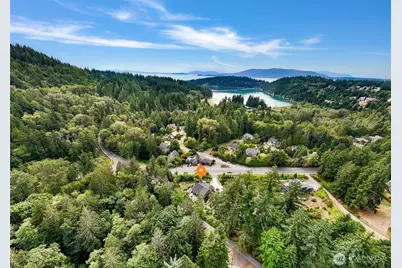 697 Chuckanut Drive N, Bellingham, WA 98229 - Photo 39