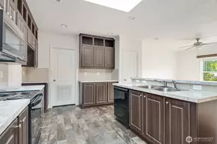 4322 Ocean Beach Hwy, Longview, WA 98632 - Photo 17