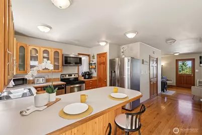 2681 S East Camano Island Dr, Camano Island, WA 98282 - Photo 5