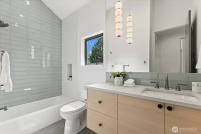 128 24th Avenue, Seattle, WA 98122 - Photo 13