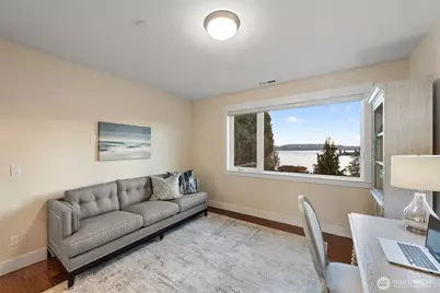 9426 Lake Washington Boulevard NE, Bellevue, WA 98004 - Photo 15