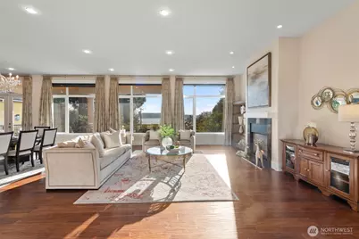 9426 Lake Washington Boulevard NE, Bellevue, WA 98004 - Photo 11