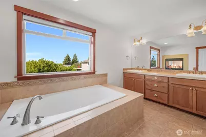 2126 W Mukilteo Boulevard, Everett, WA 98203 - Photo 27