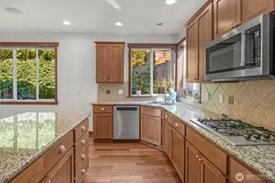 2126 W Mukilteo Blvd, Everett, WA 98203 - Photo 17