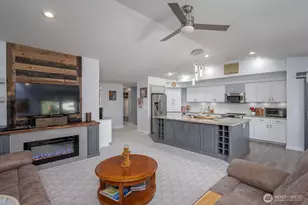 216 E Tanglewood Dr, Moses Lake, WA 98837 - Photo 17