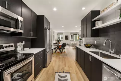 4051 Rainier Avenue S, Seattle, WA 98118 - Photo 13