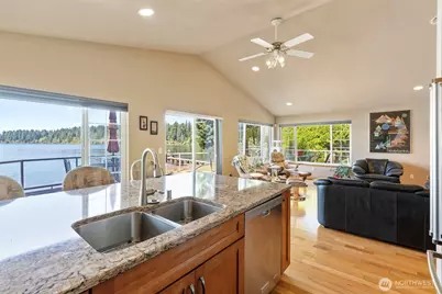 441 W Nahwatzel Beach Drive, Shelton, WA 98584 - Photo 9