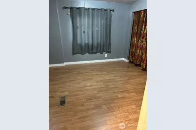 13101 64th Avenue S, Seattle, WA 98178 - Photo 21