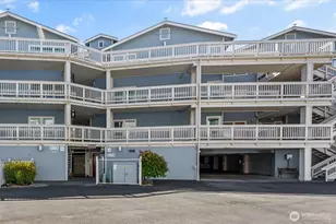 651 SE Bayshore Dr, Oak Harbor, WA 98277 - Photo 33