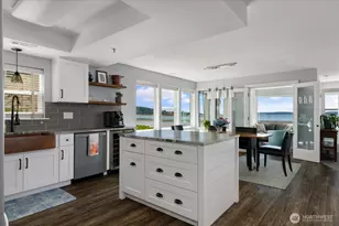 651 SE Bayshore Dr, Oak Harbor, WA 98277 - Photo 7