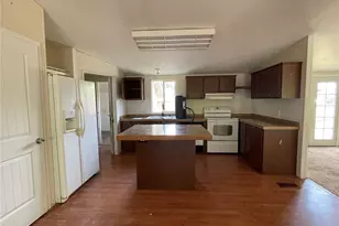 821 G St, Vader, WA 98593 - Photo 5