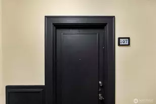 905 NE 43rd St, Seattle, WA 98105 - Photo 5