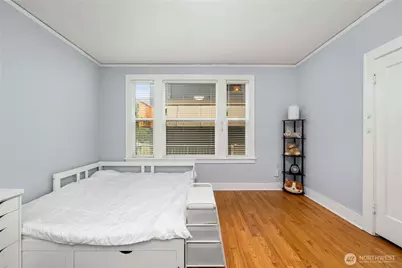 905 NE 43rd Street #107, Seattle, WA 98105 - Photo 15