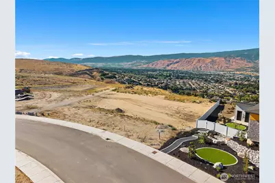 760 NE Tyler Place, East Wenatchee, WA 98802 - Photo 5