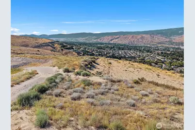 760 NE Tyler Place, East Wenatchee, WA 98802 - Photo 15