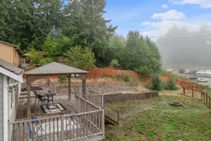 3913 W Tapps Dr E, Lake Tapps, WA 98391 - Photo 35