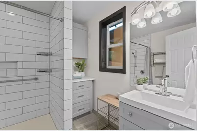 3913 W Tapps Drive E, Lake Tapps, WA 98391 - Photo 19