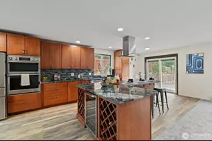 3913 W Tapps Dr E, Lake Tapps, WA 98391 - Photo 7