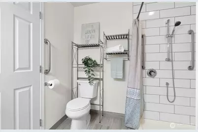 3913 W Tapps Drive E, Lake Tapps, WA 98391 - Photo 21