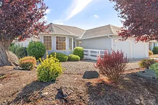 921 E Willow St, Sequim, WA 98382 - Photo 3