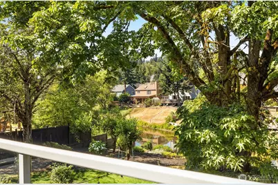 11216 E Riverside Drive, Bothell, WA 98011 - Photo 15