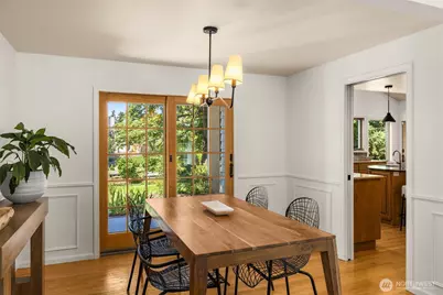 11216 E Riverside Drive, Bothell, WA 98011 - Photo 11