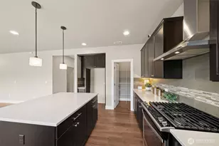 2525 20th Ave SW, Puyallup, WA 98371 - Photo 9