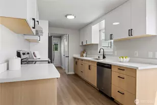 2125 N Highland St, Tacoma, WA 98406 - Photo 9