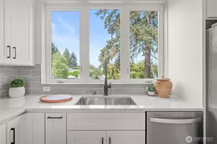 12225 Roseberg Ave S, Seattle, WA 98168 - Photo 7