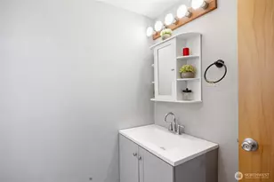 55790 NE Lakeridge Ln, Electric City, WA 99123 - Photo 17