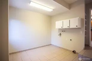 310 Y St SW, Tumwater, WA 98501 - Photo 27