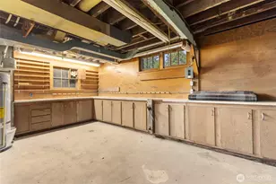 221 S Woodland, Puyallup, WA 98371 - Photo 33