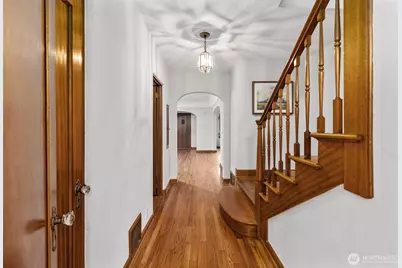 221 S Woodland, Puyallup, WA 98371 - Photo 5