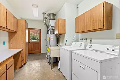 4606 15th Avenue NE, Olympia, WA 98516 - Photo 9