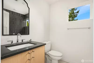 2028 NE 123rd Street, Seattle, WA 98125 - Photo 9