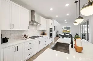 20414 154th St E, Bonney Lake, WA 98391 - Photo 17